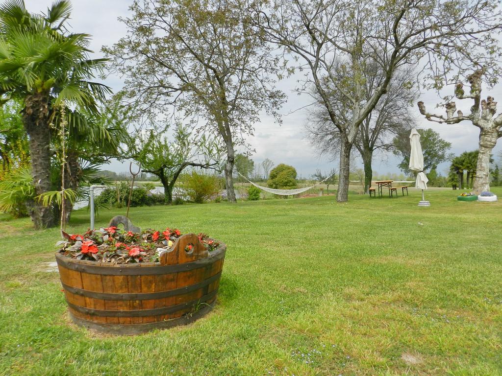 Agriturismo Zio Michele Hotel Isola Della Scala Eksteriør billede